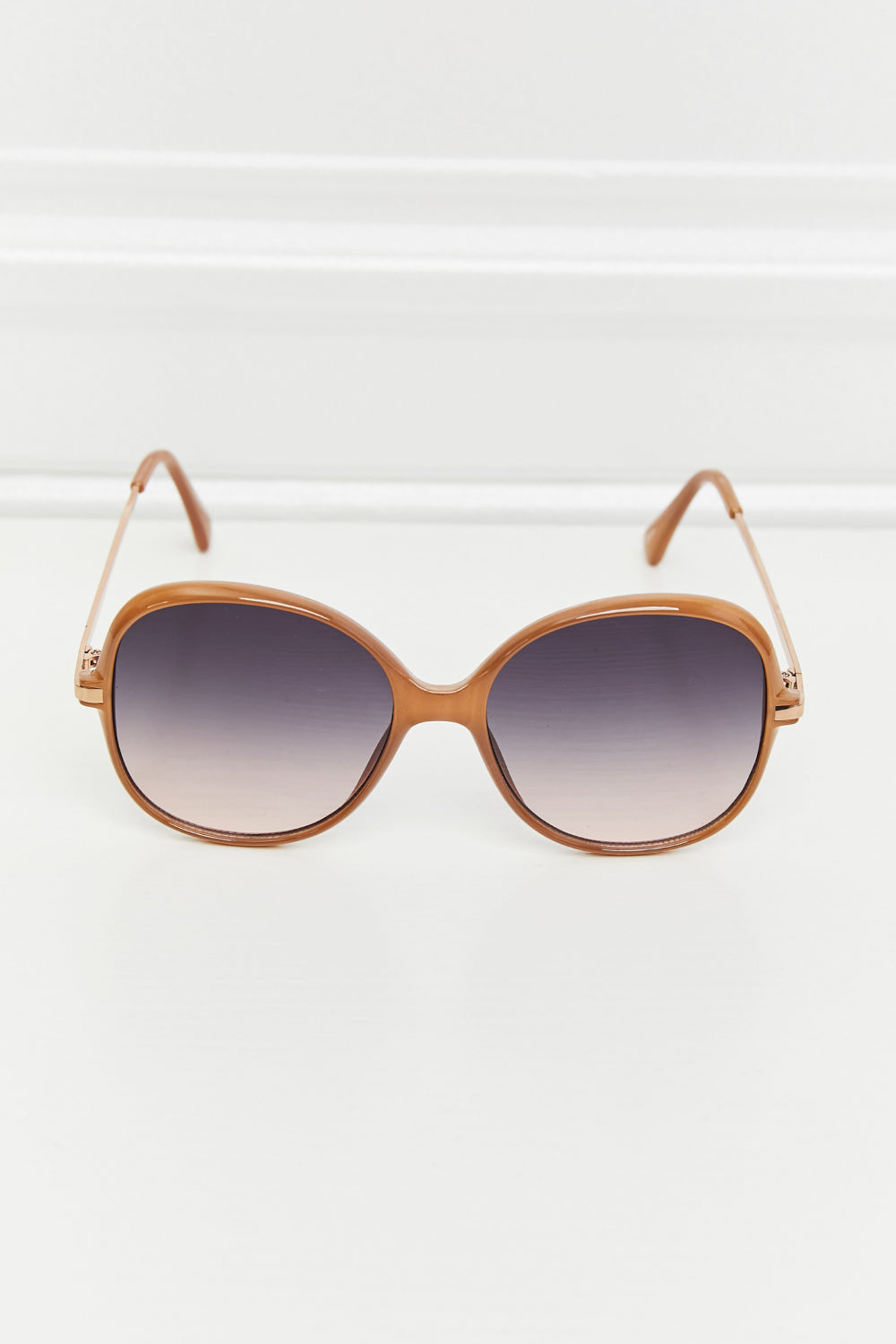Metal-Plastic Hybrid Full Rim Ladies Sunglasses