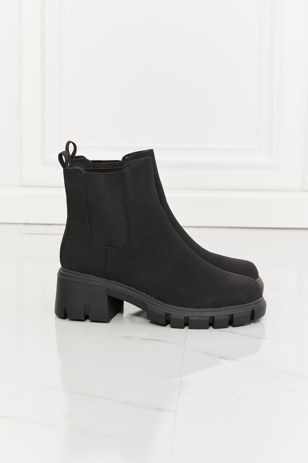 Matte Black Lug Sole, Chelsea Boots