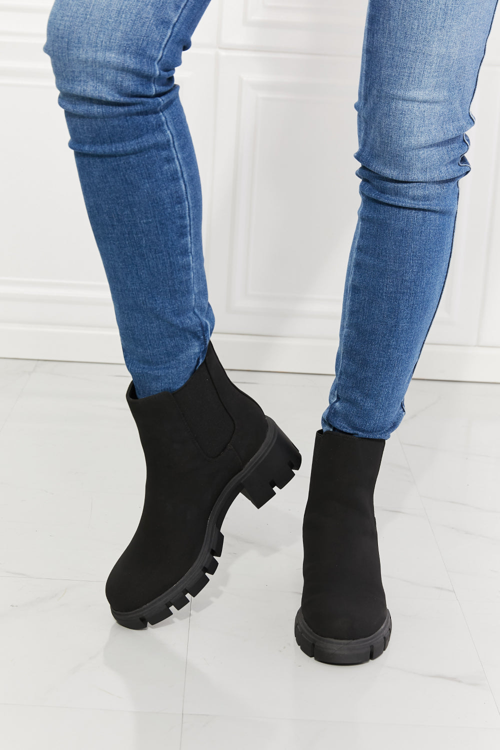 Matte Black Lug Sole, Chelsea Boots